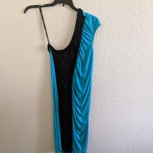 2B bebe two-tone one shoulder dress